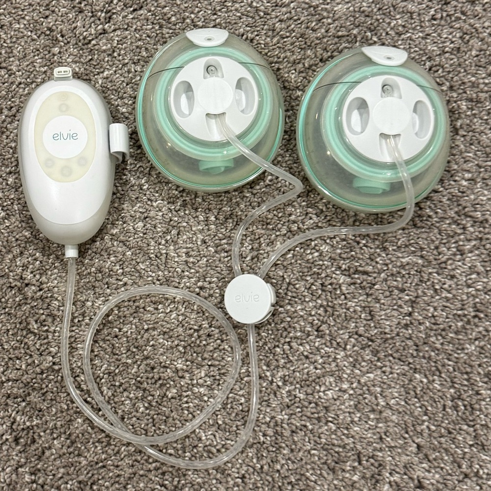 Elvie Stride Pump